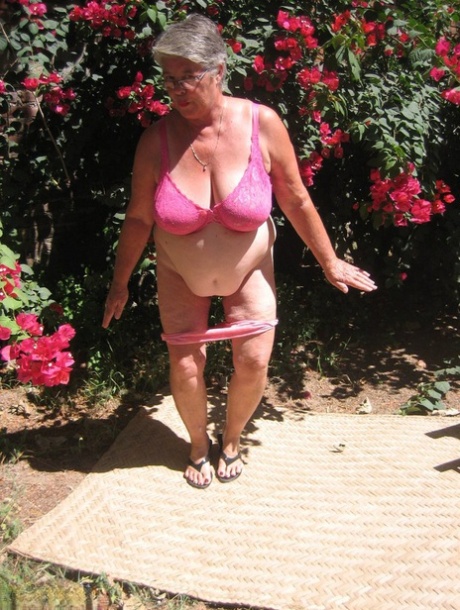 fat granny panty free xxx img