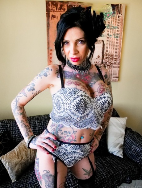 Megan Inky adult star pic