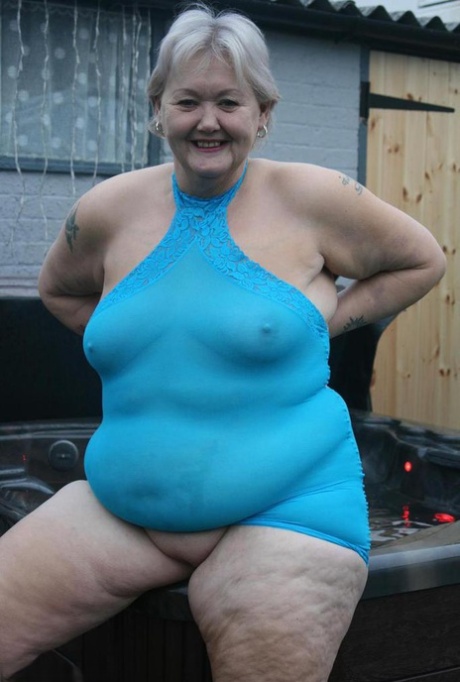 bbw granny solo s hot naked picture