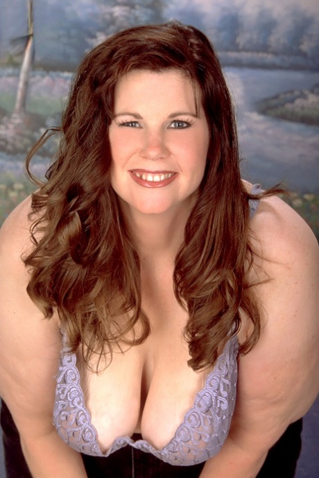 bbw courtney hot naked galleries