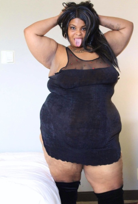 thick ebony try on haul nudes pic