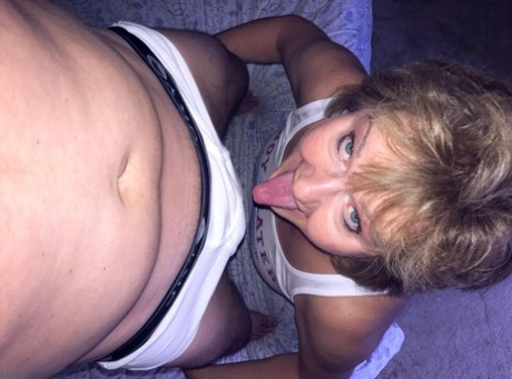 bbw mom blowjob porn photo