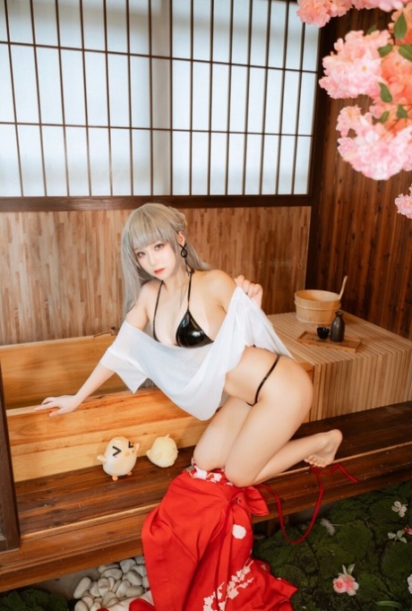 thick thighs missionary art naked images