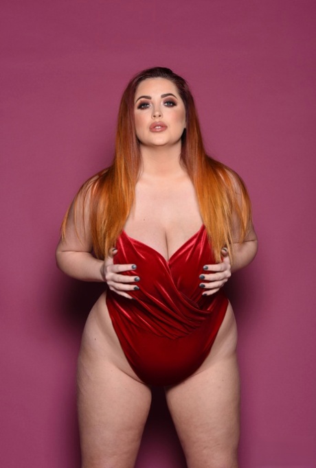 isiah maxwell bbw free nude photo