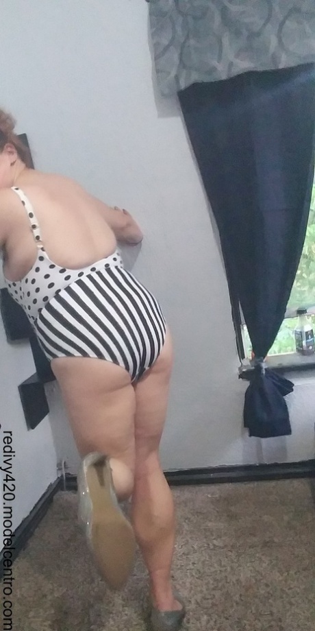 bbw pays rent top pic